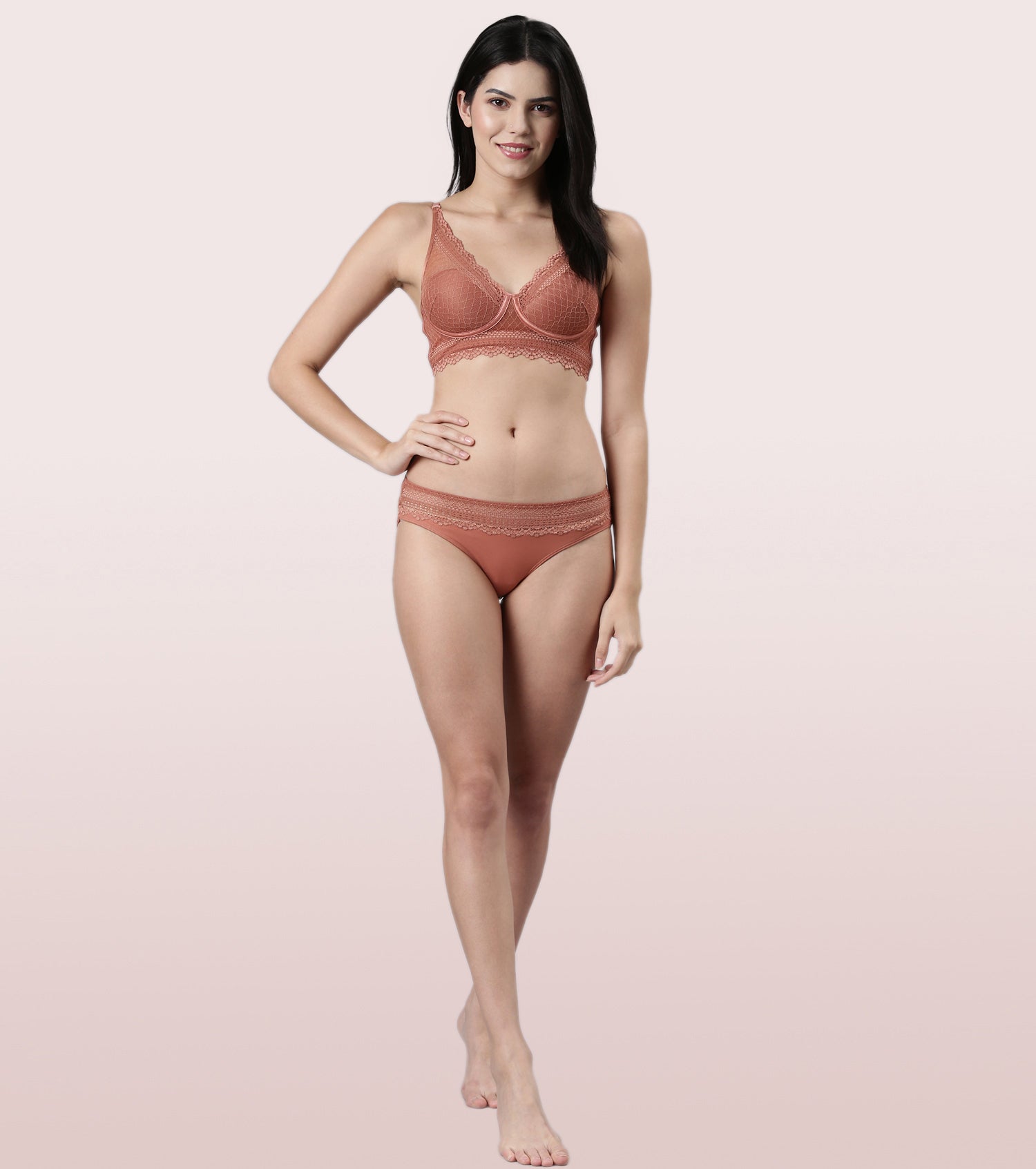 Enamor F125
LONGLINE COMFORT LACE BRA
PADDED WIREFREE HIGH COVERAGE