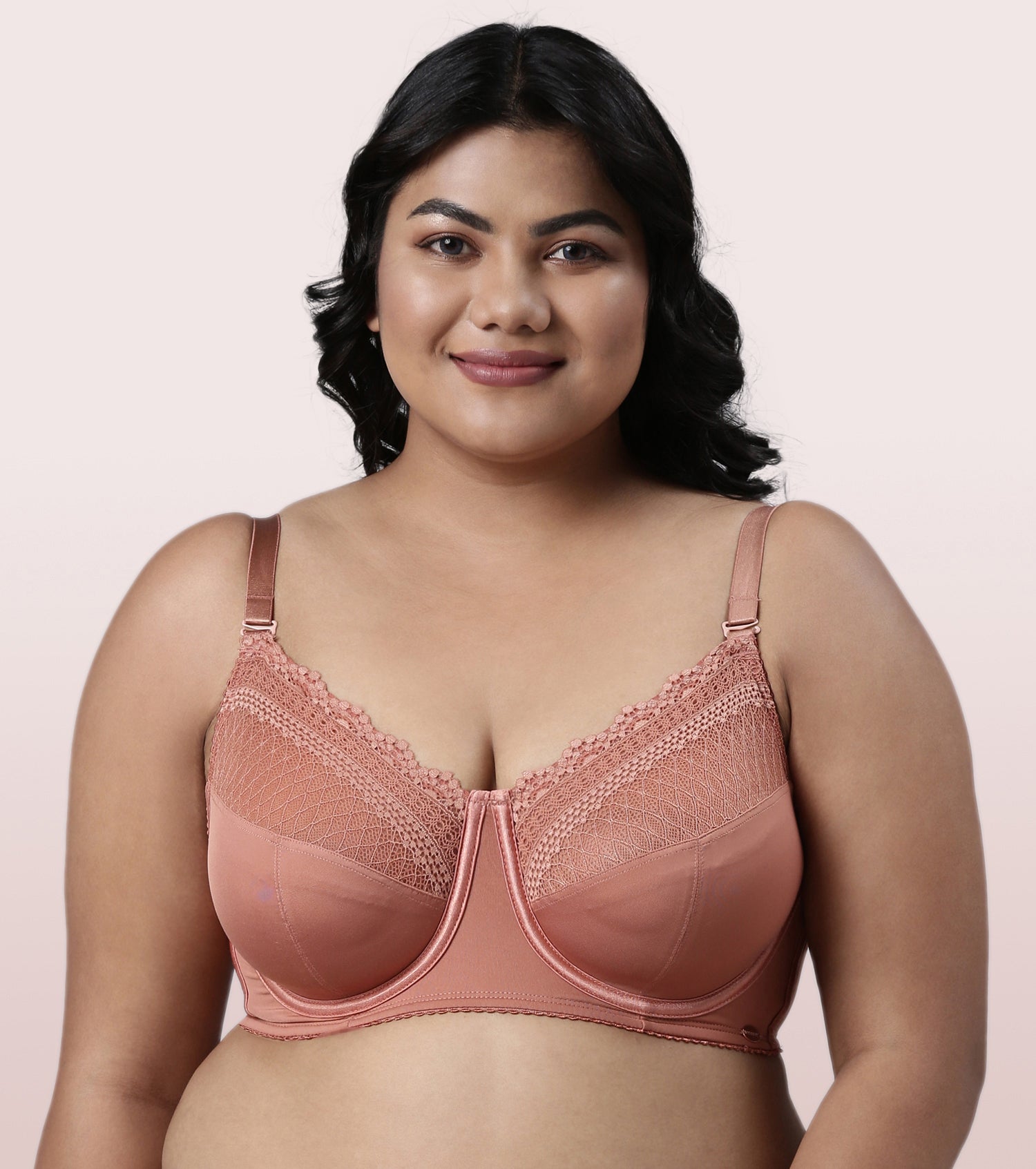 Enamor F126
LACE BRA
NON-PADDED  WIRED  FULL COVERAGE