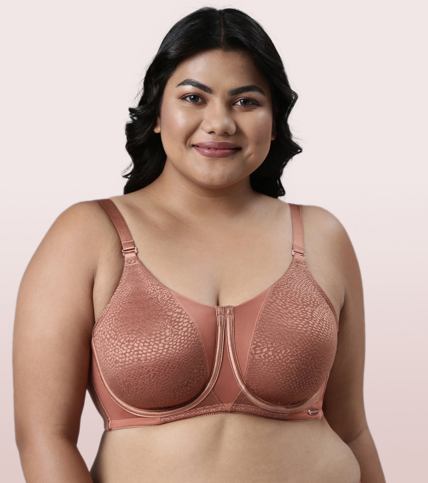 Enamor F124
SMOOTHENING MINIMIZER BRA
NON-PADDED  WIRED FULL COVERAGE