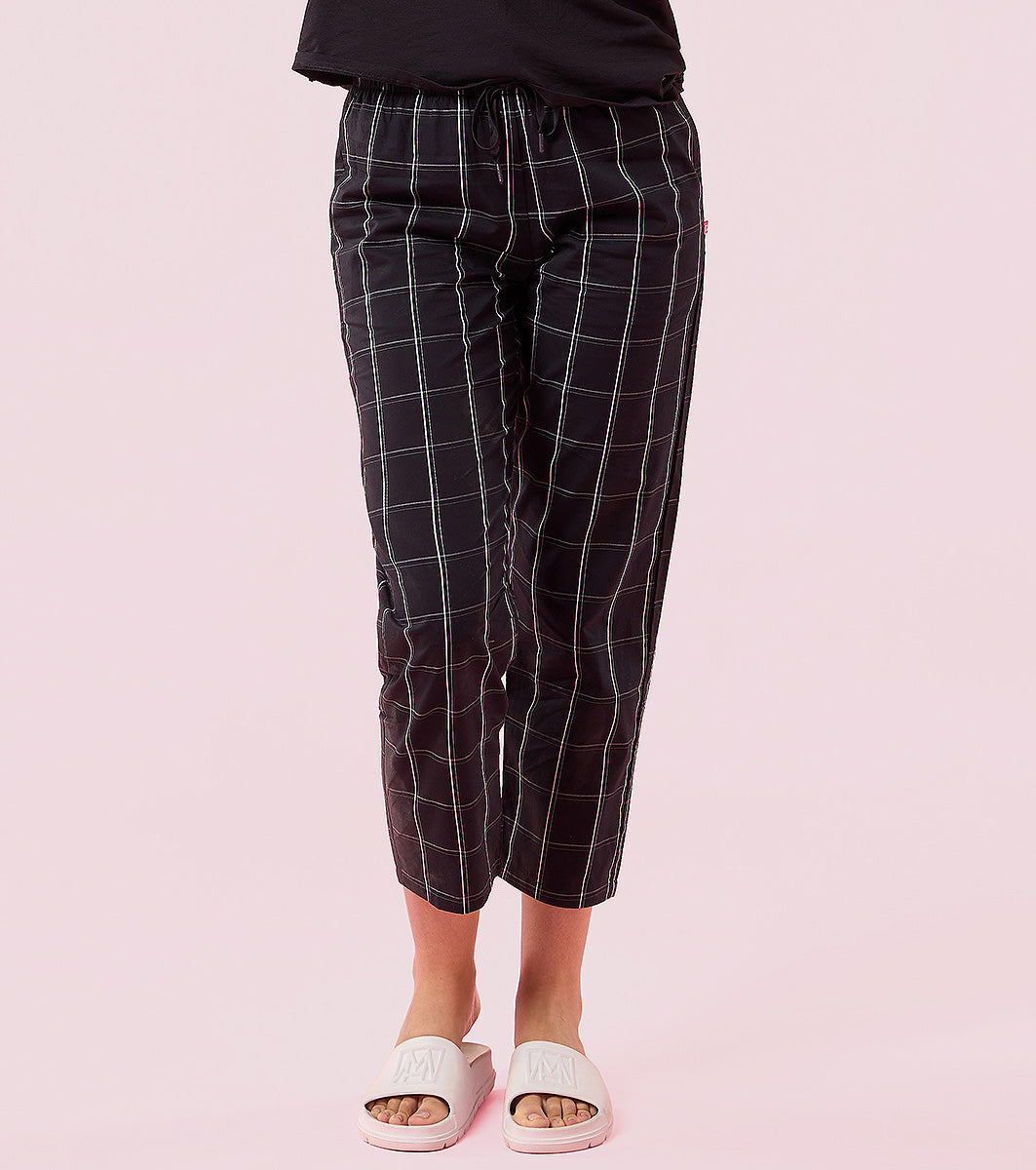 Enamor E4A5 Cotton Checkered Print Mid-Rise Relaxed Fit Hangout Pant - Black/White Checks