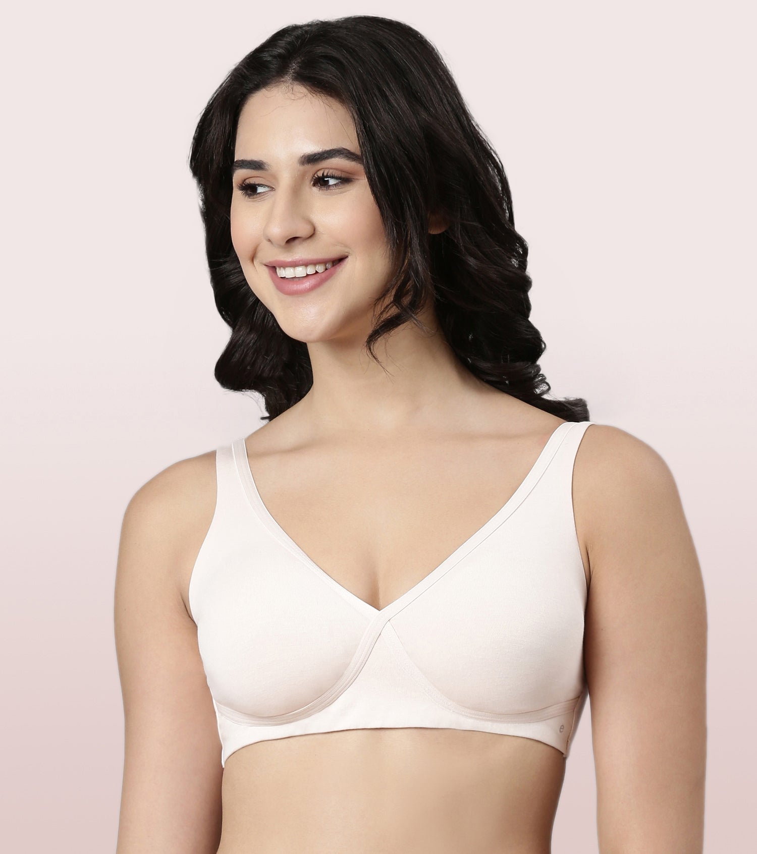Nykaa - Confidence is sexy! 💯 Sporty or sensuous, what is your pick? ⚽💃🏻  ⭐ Enamor F074 Strapless T-Shirt Bra Full Support, Padded & Wired: Rs.1299 ⭐  Enamor F023 T-Shirt Bra Padded
