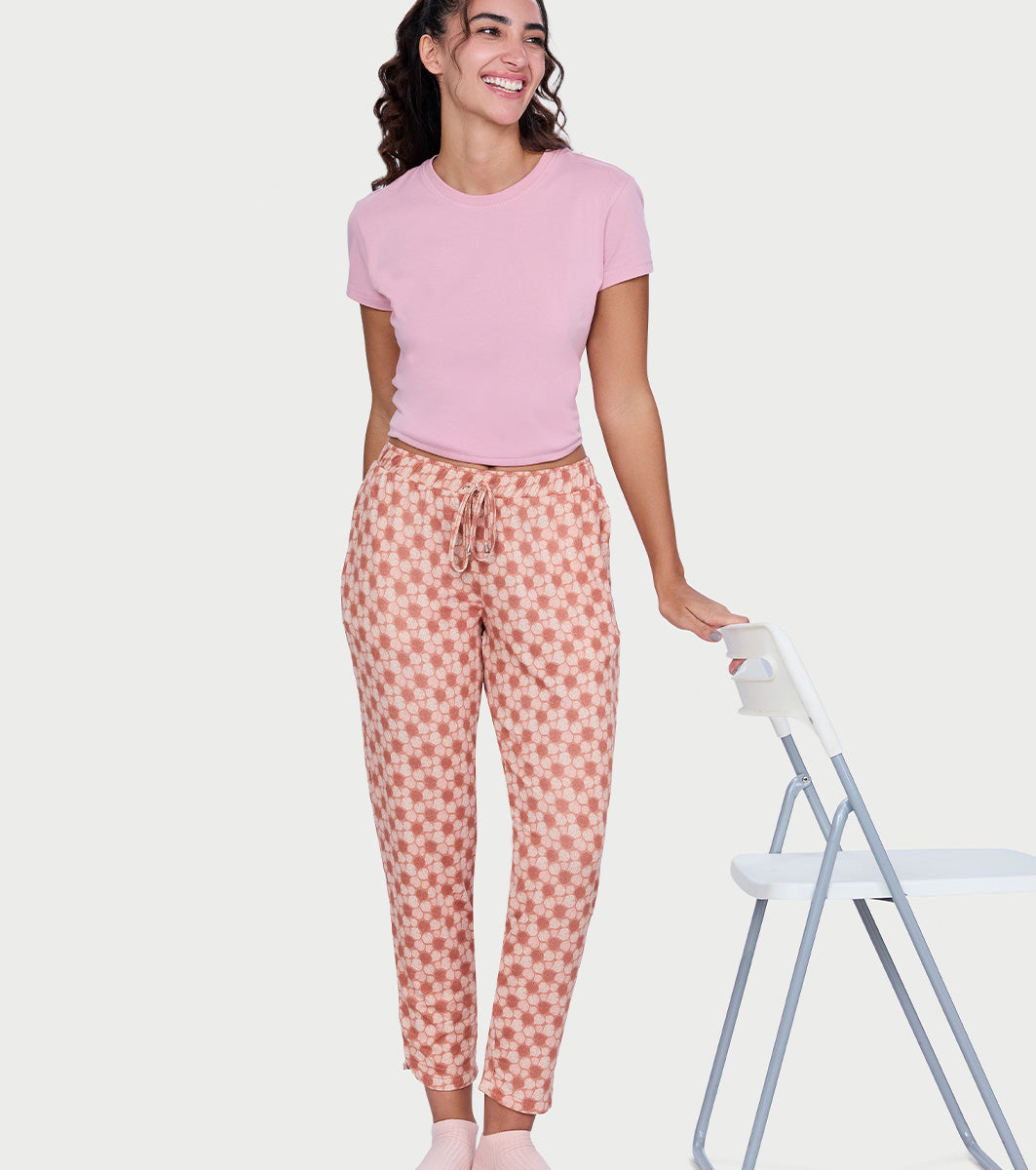 Enamor Mid Rise 7/8th length Drawstring Closure Shop In Pants for Women - Relaxed Fit, Soft & drapey 4-way stretch - E048 (Mocha Mousse Leaf Cell Print)