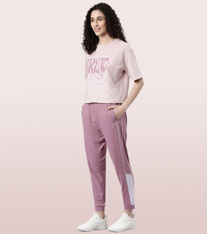 Enamor Relaxed Fit Popcorn Fabric Jogger For Women | Mid Rise Regular Length Piping Jogger | E403