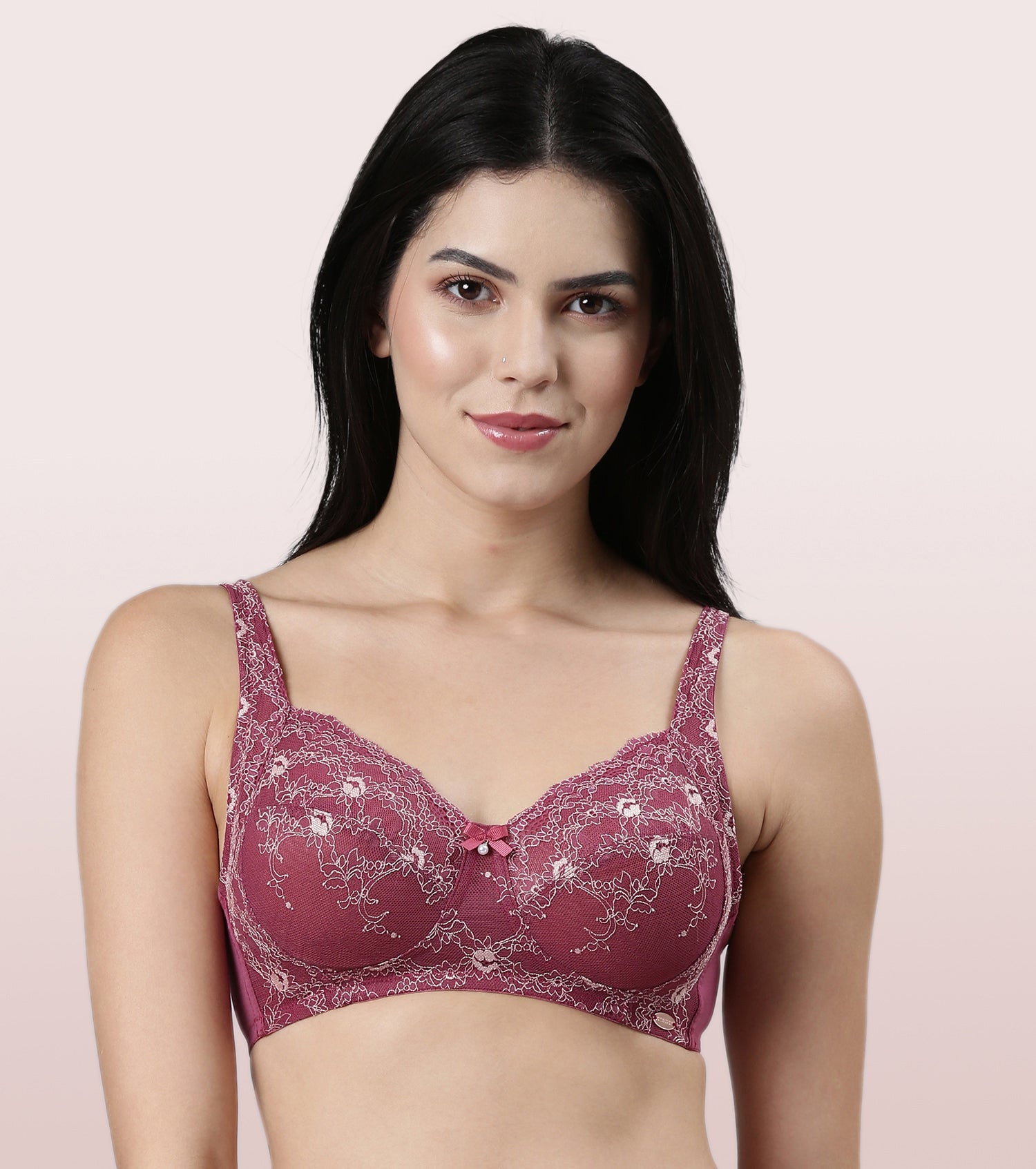 Enamor F129
LACE CONTOUR BRA
NON-PADDED WIREFREE HIGH COVERAGE