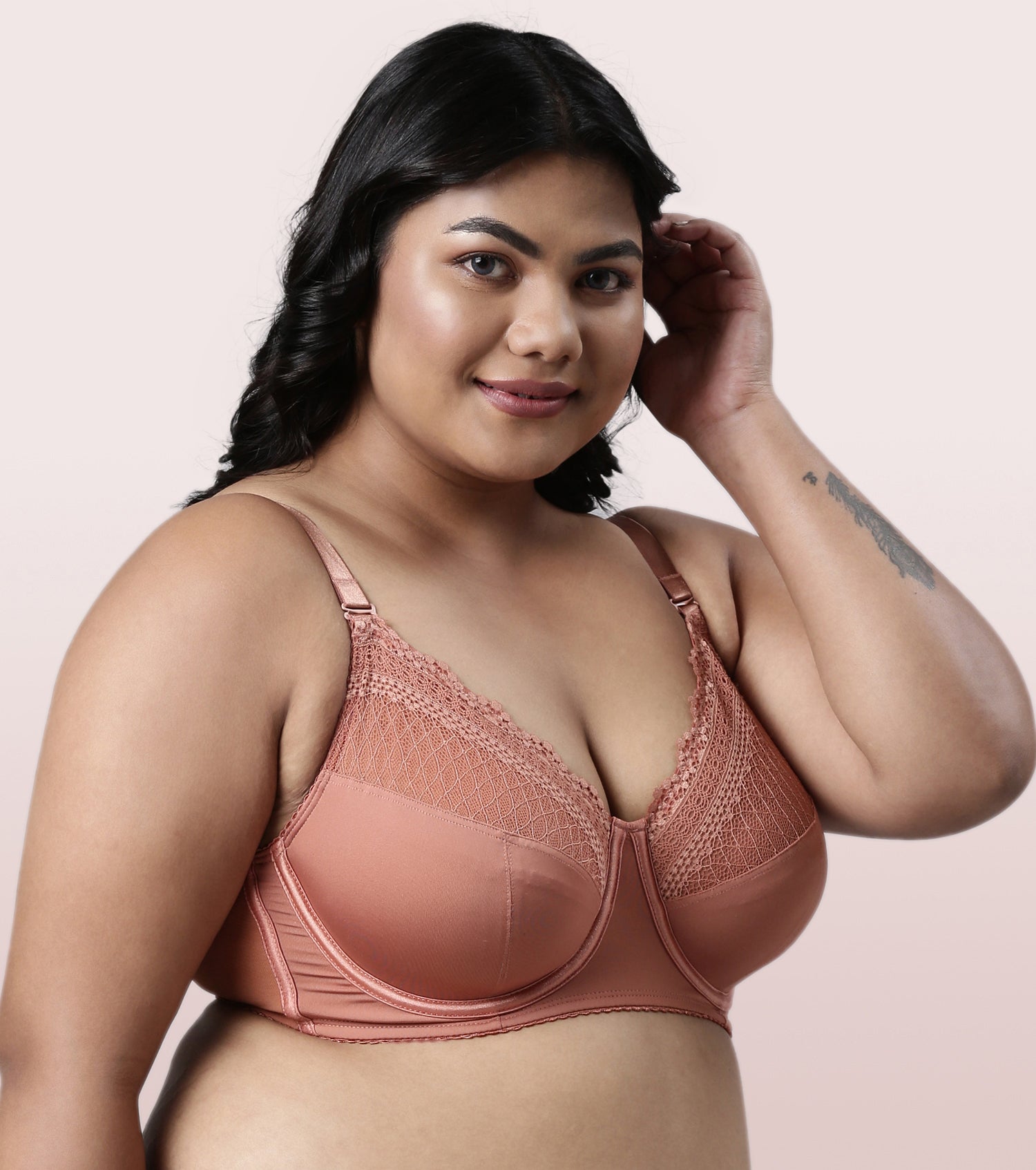 Enamor F126
LACE BRA
NON-PADDED  WIRED  FULL COVERAGE
