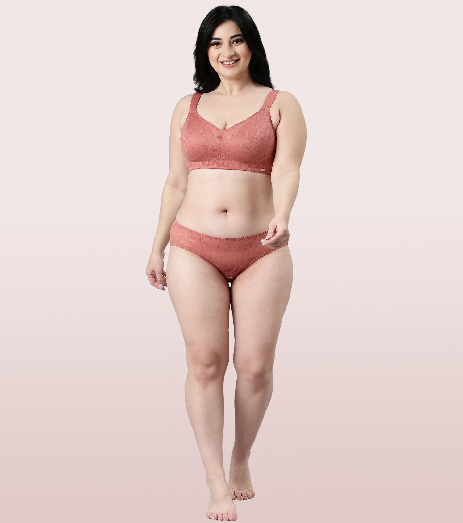 Enamor Super Support Bra With Smooth Curve Lift | F122