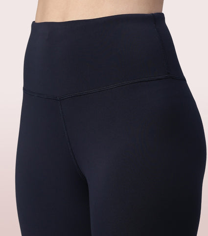 Hugged Legging | Dry Fit Stripe Graphic Print Leggings
