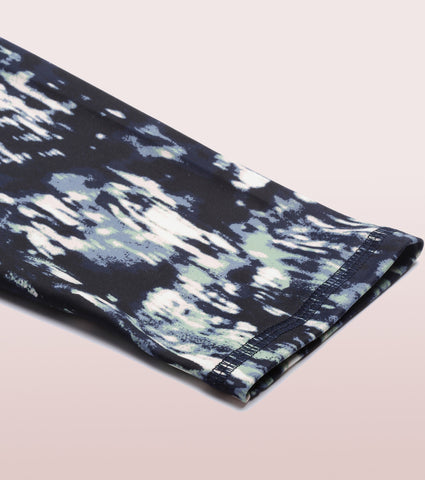 Hugged Leggings | High Waisted 7/8 Dry Fit Printed Leggings