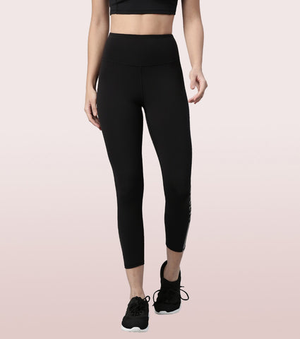 Hugged Legging | Dry Fit Stripe Graphic Print Leggings