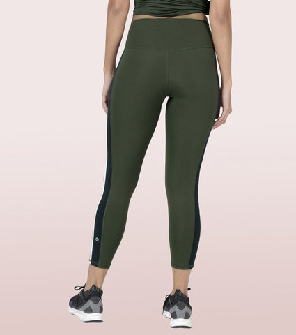 Hugged Leggings III | High Waisted 7/8 Length Dry Fit Sporty Side Stripe Leggings