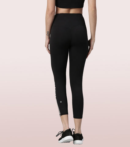 Hugged Legging | Dry Fit Stripe Graphic Print Leggings