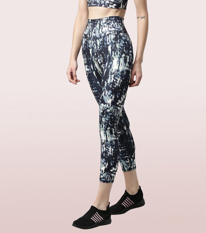 Hugged Leggings | High Waisted 7/8 Dry Fit Printed Leggings