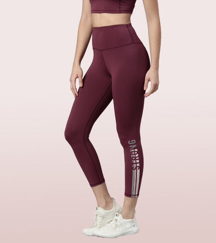 Hugged Legging | Dry Fit Stripe Graphic Print Leggings