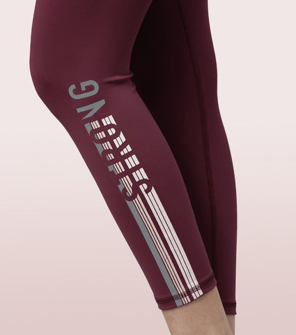Hugged Legging | Dry Fit Stripe Graphic Print Leggings