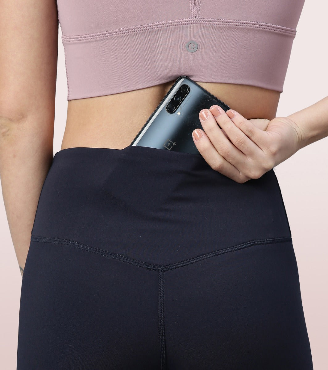 Hugged Legging | Dry Fit Stripe Graphic Print Leggings