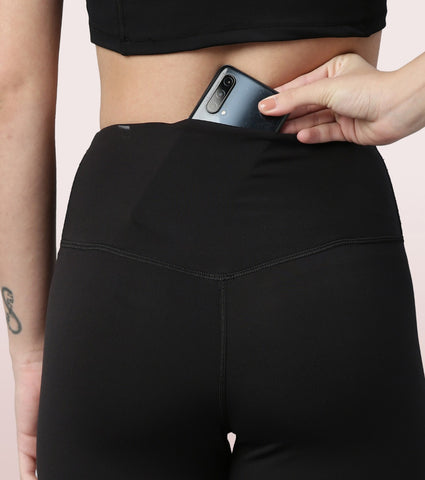 Hugged Legging | Dry Fit Stripe Graphic Print Leggings